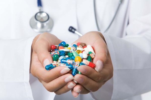 مشروع المساعدات الصحية والعلاجية